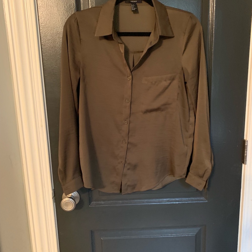 Olive button down - Picture 1 of 4